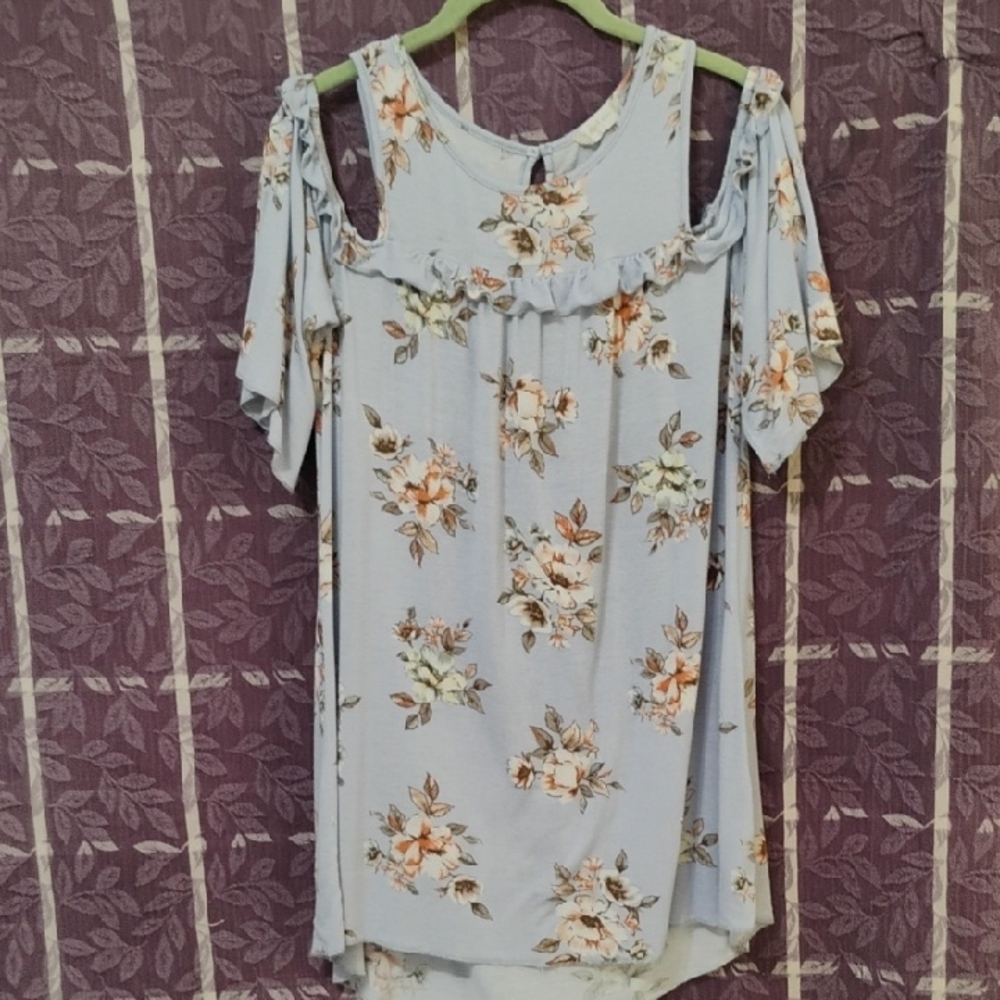 Altar'd State Green Ruffled Cut-Out 3/4 Sleeve Blouse  S